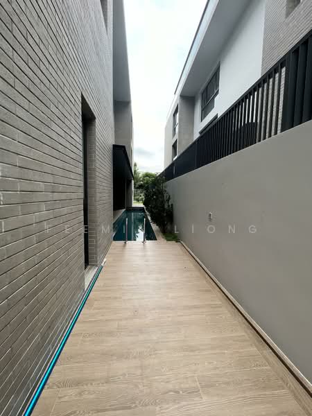 Braddell bungalow Zoning, , 6 Bedrooms, 9,000 sqft, Detached House For Sale, by Feemin Liong, 500139609 - PropertyGuru.com.sg