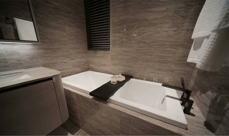 The Continuum, 1-8 Thiam Siew Avenue, 5 Bedrooms, 1,905 sqft, Condominium For Sale, by Eng Mai Leng, 500139627 - Bathroom - PropertyGuru.com.sg