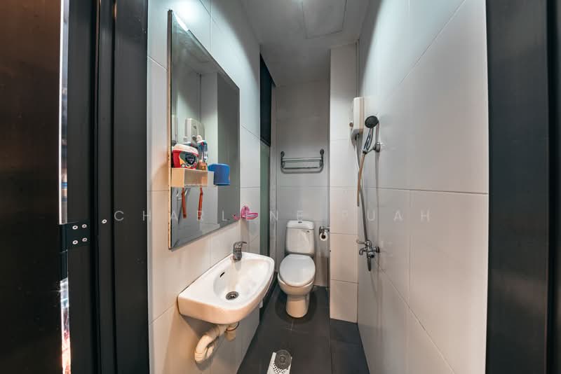 ⭐D16 Rare Freehold 3-Storey Corner Terrace | Mins Walk Bedok South MRT⭐, Kew Drive, 5 Bedrooms, 4,016 sqft, Corner Terrace For Sale, by Charlene Puah, 500139635 - Bathroom - PropertyGuru.com.sg