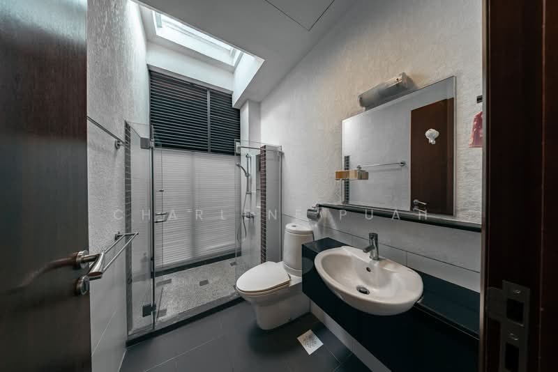 ⭐D16 Rare Freehold 3-Storey Corner Terrace | Mins Walk Bedok South MRT⭐, Kew Drive, 5 Bedrooms, 4,016 sqft, Corner Terrace For Sale, by Charlene Puah, 500139635 - Bathroom - PropertyGuru.com.sg