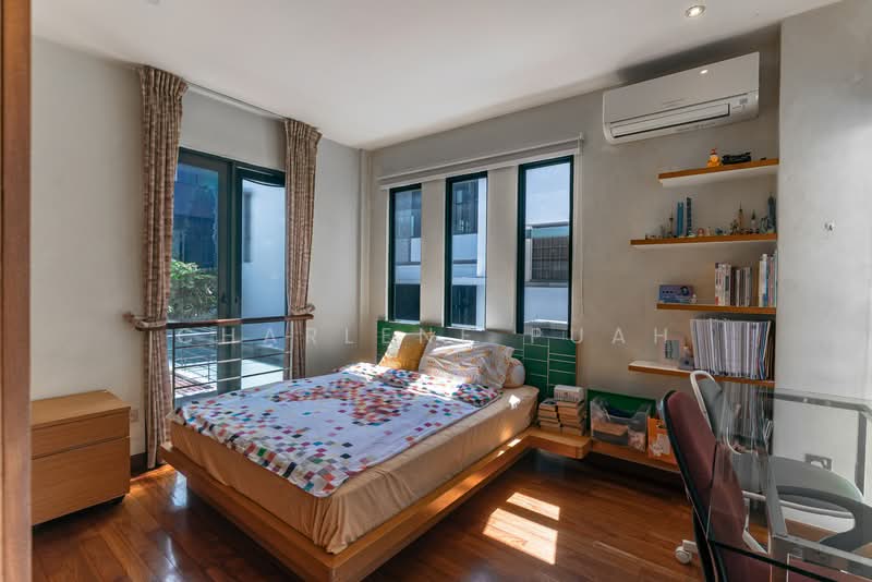 ⭐D16 Rare Freehold 3-Storey Corner Terrace | Mins Walk Bedok South MRT⭐, Kew Drive, 5 Bedrooms, 4,016 sqft, Corner Terrace For Sale, by Charlene Puah, 500139635 - Bedroom - PropertyGuru.com.sg