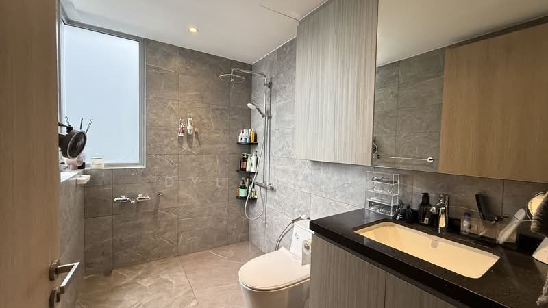 Austville Residences, 11 Sengkang East Avenue, 3 Bedrooms, 1,442 sqft, Executive Condominium For Sale, by Dylan Lim, 500139653 - Bathroom - PropertyGuru.com.sg