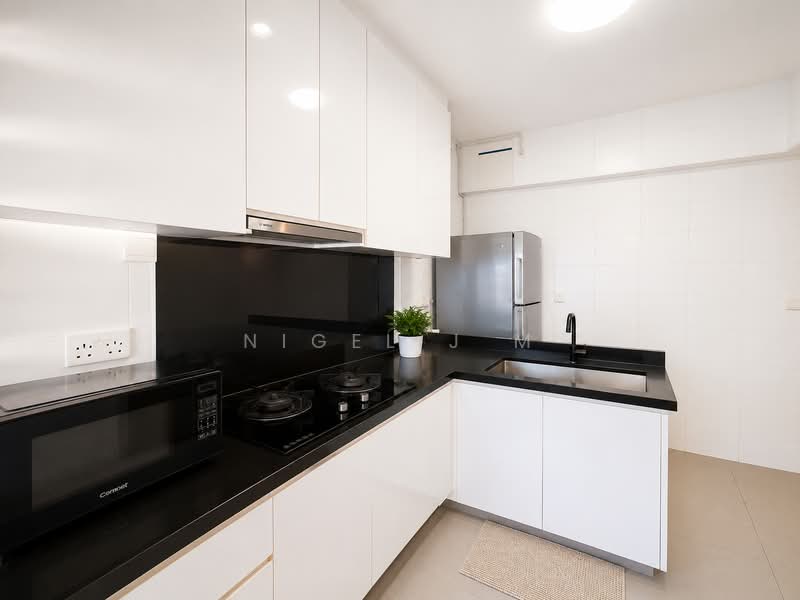 547B Segar Road, 547B Segar Road, 3 Bedrooms, 990 sqft, HDB Flat For Sale, by Nigel J M, 500139674 - Kitchen - PropertyGuru.com.sg