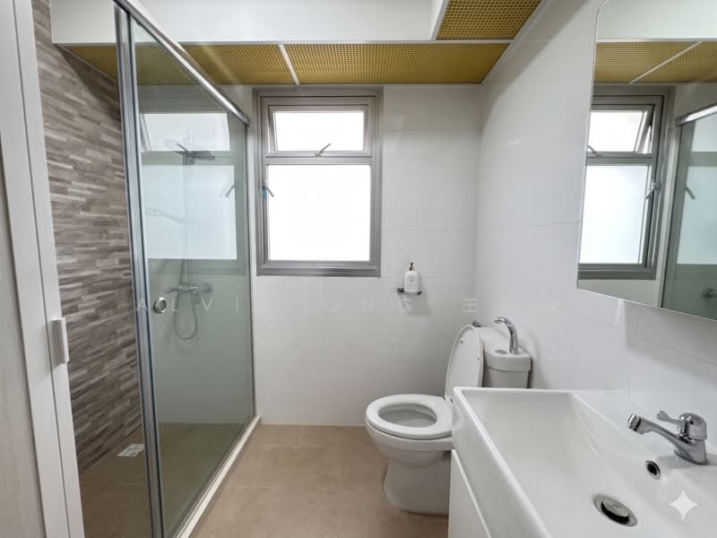 460D Bukit Batok West Avenue 9, 460D Bukit Batok West Avenue 9, 3 Bedrooms, 1,001 sqft, HDB Flat For Sale, by Alvin Ong 王裕清, 500139687 - Bathroom - PropertyGuru.com.sg