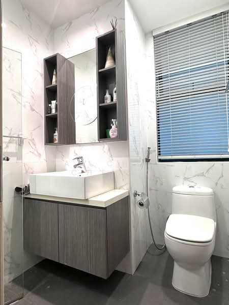 Highgate, 60 Toh Tuck Road, 3 Bedrooms, 1,248 sqft, Condominium For Sale, by Aw Choo Cheong, 500139694 - Bathroom - PropertyGuru.com.sg