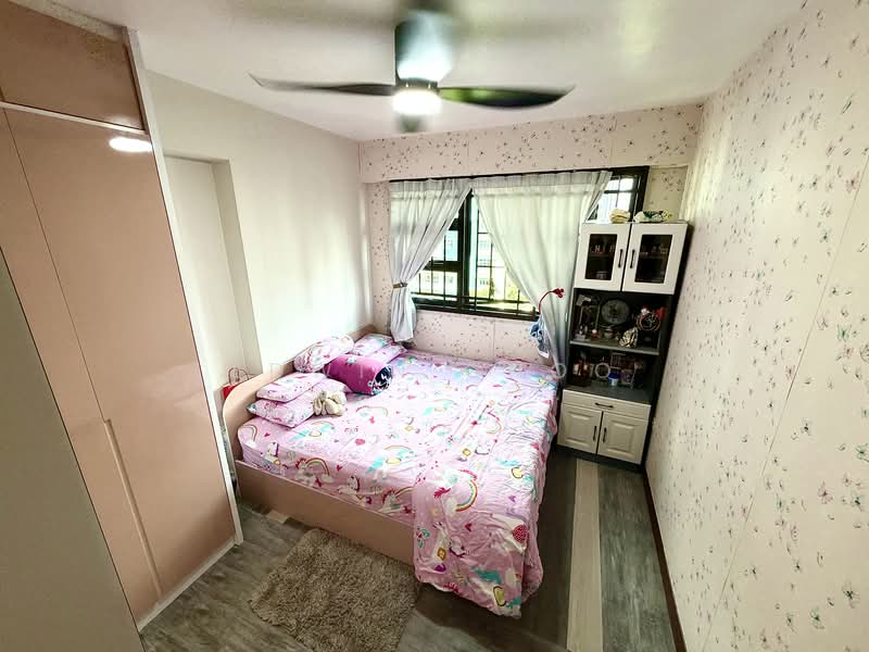 335A Yishun Riverwalk, 335A Yishun Street 31, 3 Bedrooms, 990 sqft, HDB Flat For Sale, by Edwin Choo, 500139707 - Bedroom - PropertyGuru.com.sg
