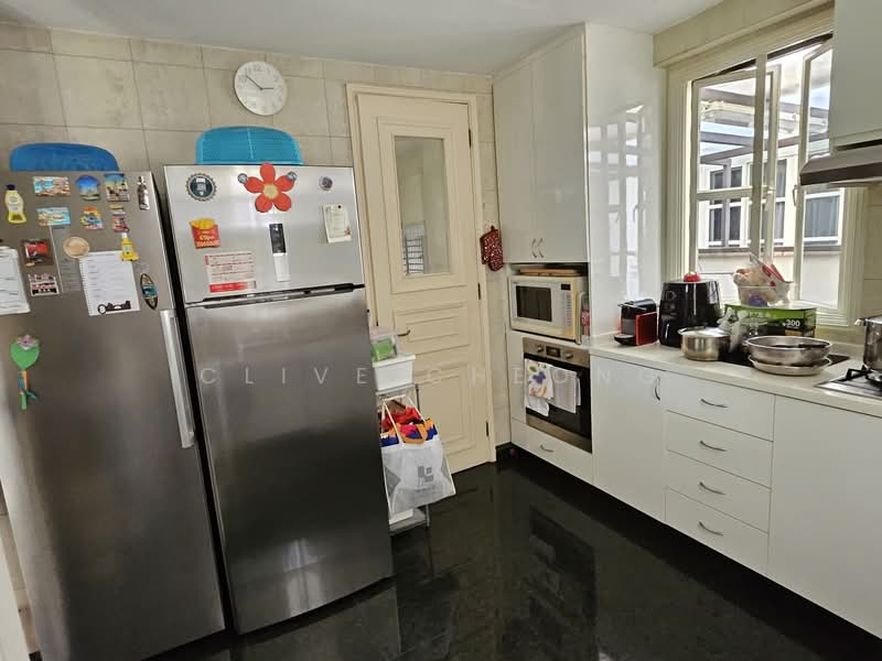 Holland Grove View, , 4 Bedrooms, 3,000 sqft, Semi-Detached House For Sale, by Clive Cheong, 500139708 - Kitchen - PropertyGuru.com.sg