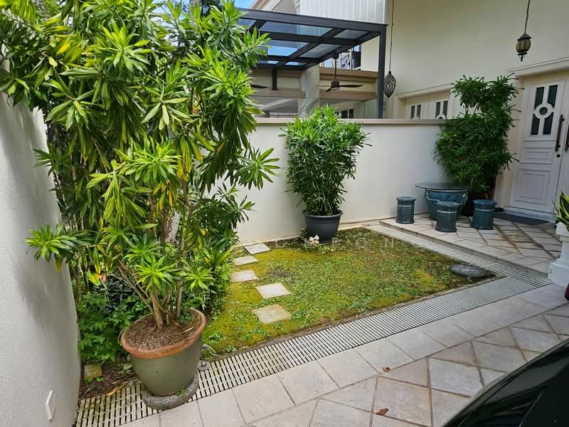 Holland Grove View, , 4 Bedrooms, 3,000 sqft, Semi-Detached House For Sale, by Clive Cheong, 500139708 - Exterior - PropertyGuru.com.sg