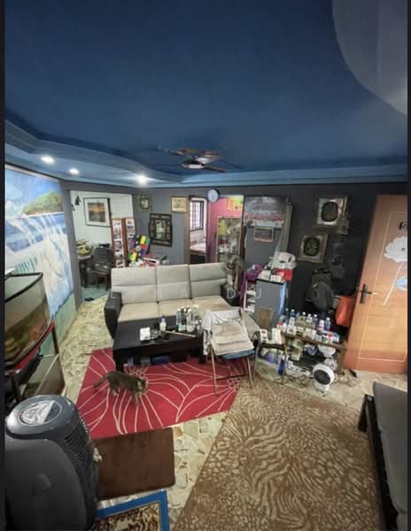 701 Hougang Avenue 2, 701 Hougang Avenue 2, 2 Bedrooms, 721 sqft, HDB Flat For Sale, by Lina Duh, 500139713 - Living Room - PropertyGuru.com.sg