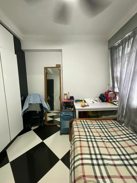 668A Edgefield Plains, 668A Edgefield Plains, 3 Bedrooms, 1,001 sqft, HDB Flat For Sale, by Mohana Vel T Kasi, 500139716 - Common Bedroom 1 - PropertyGuru.com.sg