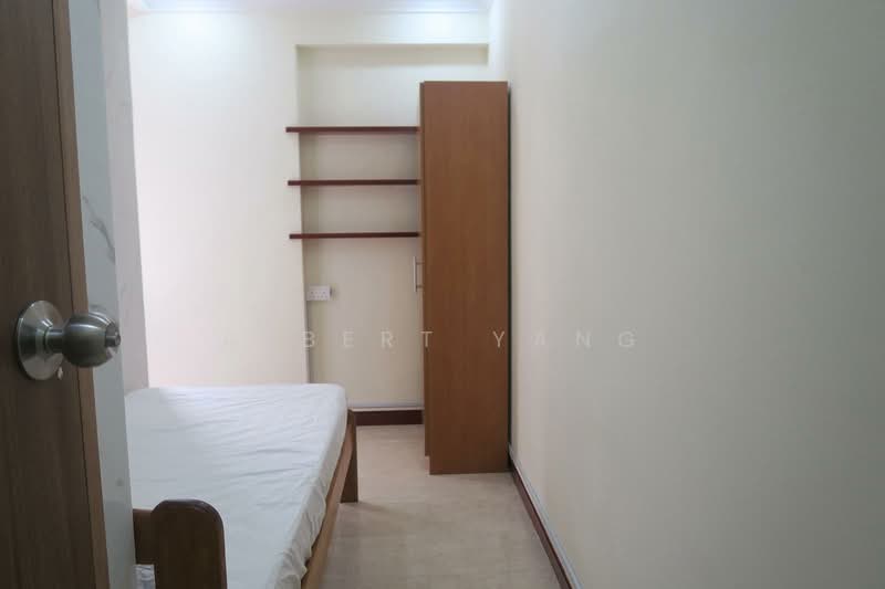 The Mayfair, 1 Jurong East Street 32, Room Rental, 120 sqft, Condominium For Rent, by Albert Yang, 500139717 - Bedroom - PropertyGuru.com.sg