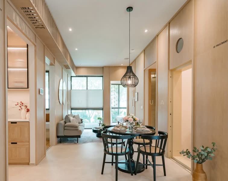 1 km tanjong Katong pri, freehold, , 4 Bedrooms, 1,141 sqft, Condominium For Sale, by Samuel Phua, 500139720 - Living Room - PropertyGuru.com.sg