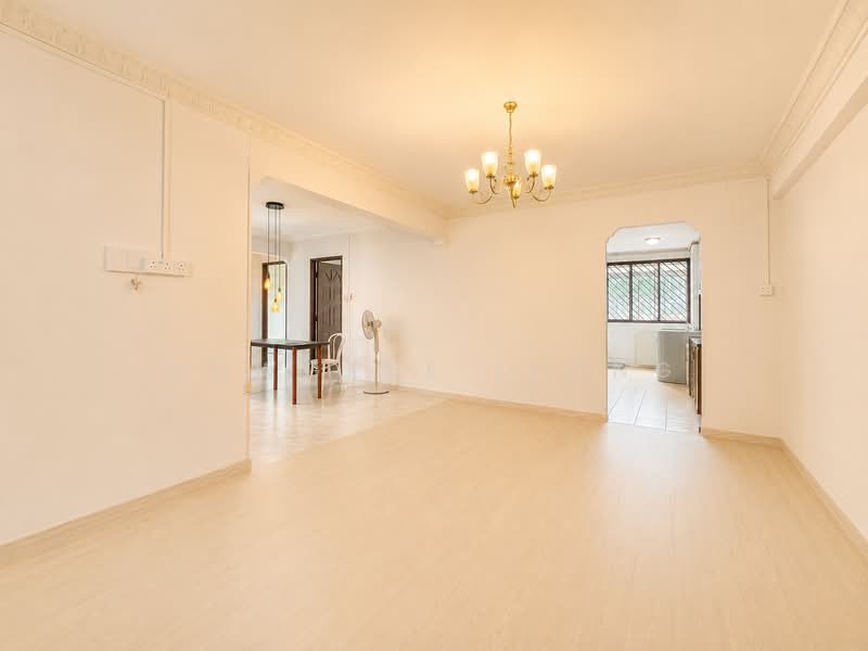 165 Simei Road, 165 Simei Road, 3 Bedrooms, 1,313 sqft, HDB Flat For Sale, by Howgene Leong, 500139730 - Living Room - PropertyGuru.com.sg