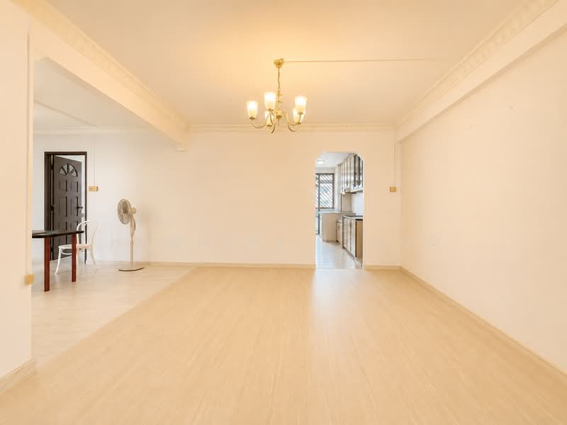 165 Simei Road, 165 Simei Road, 3 Bedrooms, 1,313 sqft, HDB Flat For Sale, by Howgene Leong, 500139730 - Living Room - PropertyGuru.com.sg
