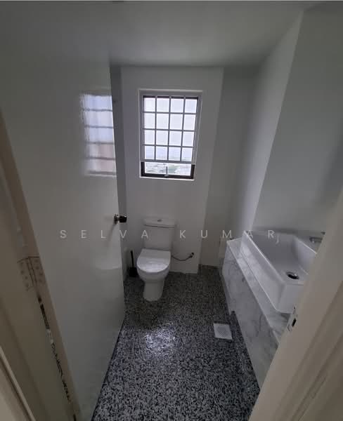 Hua Xin Court, 23A Nallur Road, 3 Bedrooms, 1,970 sqft, Condominium For Sale, by Selva Kumar, 500139744 - PropertyGuru.com.sg
