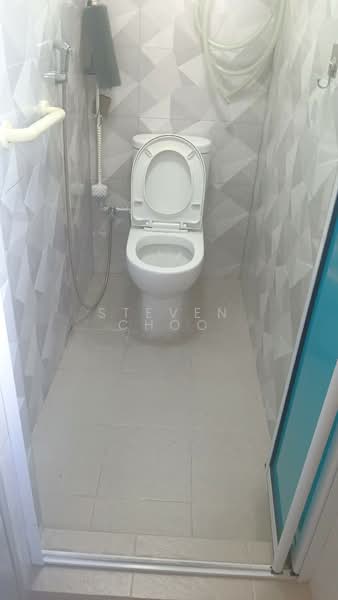 42 Bedok South Road, 42 Bedok South Road, Room Rental, 120 sqft, HDB Flat For Rent, by Steven Choo, 500139745 - Bathroom - PropertyGuru.com.sg