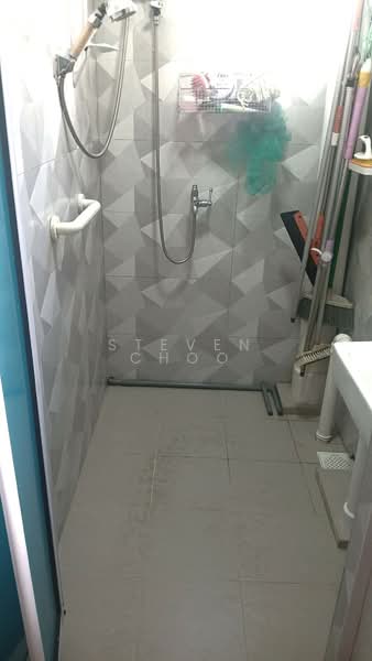 42 Bedok South Road, 42 Bedok South Road, Room Rental, 120 sqft, HDB Flat For Rent, by Steven Choo, 500139745 - Bathroom - PropertyGuru.com.sg