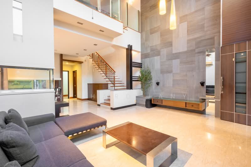 Sprinsgside Walk, Springside Walk, 5 Bedrooms, 2,491 sqft, Corner Terrace For Sale, by Richard Jany, 500139754 - PropertyGuru.com.sg