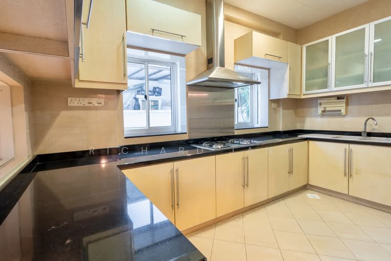Sprinsgside Walk, Springside Walk, 5 Bedrooms, 2,491 sqft, Corner Terrace For Sale, by Richard Jany, 500139754 - Kitchen - PropertyGuru.com.sg