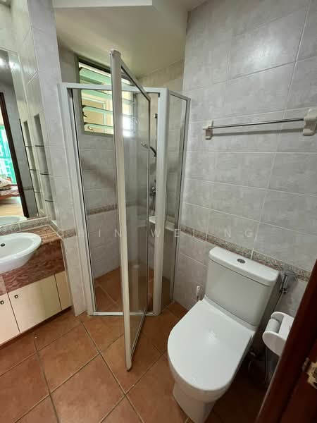 The Clearwater, 8 Bedok Reservoir View, 2 Bedrooms, 1,001 sqft, Condominium For Rent, by Chin Wei NG, 500139762 - Bathroom - PropertyGuru.com.sg