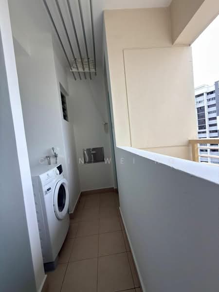 The Clearwater, 8 Bedok Reservoir View, 2 Bedrooms, 1,001 sqft, Condominium For Rent, by Chin Wei NG, 500139762 - Balcony - PropertyGuru.com.sg