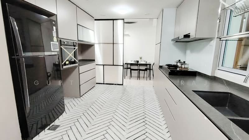 Landridge Condo, 202 Pasir Panjang Road, Room Rental, 120 sqft, Condominium For Rent, by Gupta Sameer Raj, 500139784 - Kitchen - PropertyGuru.com.sg