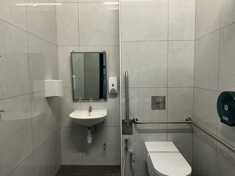 Freehold!! 4 Storey, Newly TOP, Food Factory (13 units) (B1 Light Industrial) for Sale, Genting Road, 26,287 sqft, Light Industrial (B1) For Sale, by Cara Wong, 500139789 - Bathroom - CommercialGuru.com.sg