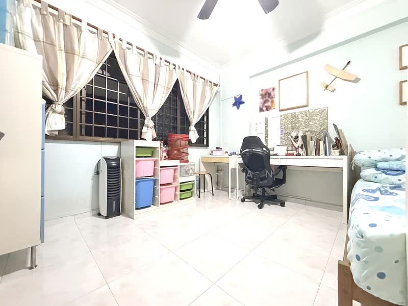 898A Woodlands Drive 50, 898A Woodlands Drive 50, 3 Bedrooms, 1,076 sqft, HDB Flat For Sale, by Nigel Tan, 500139796 - Study - PropertyGuru.com.sg