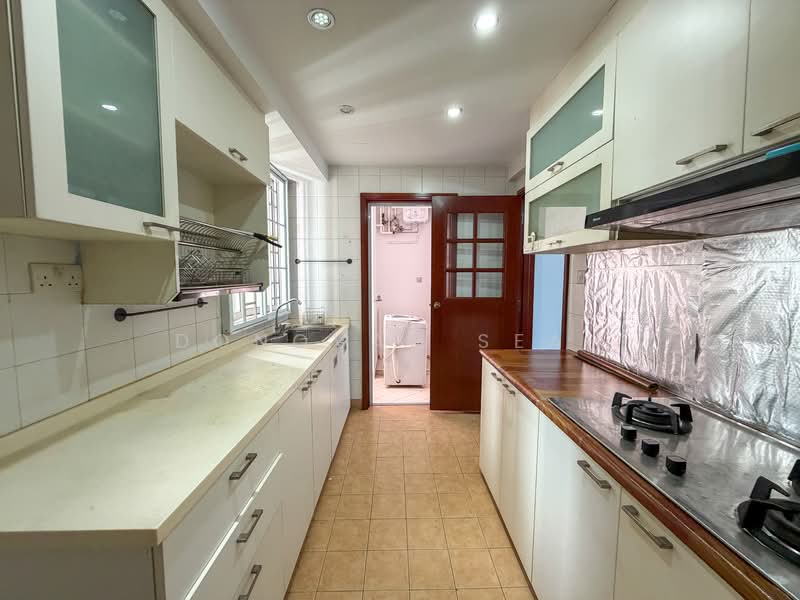 Evergreen Park, 31 Hougang Avenue 7, 4 Bedrooms, 1,345 sqft, Condominium For Rent, by Donovan Seah, 500139813 - Kitchen - PropertyGuru.com.sg