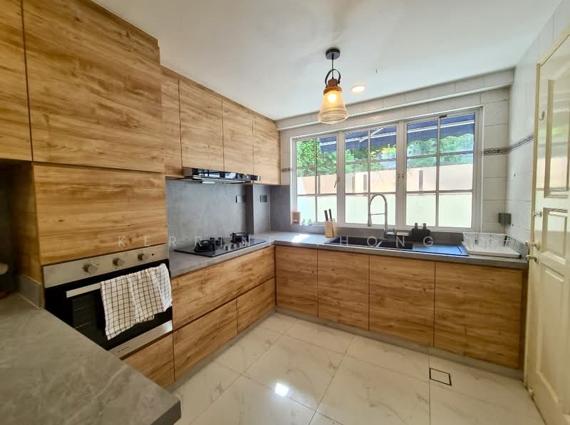 Affordable and Spacious Rooms in Kovan Landed! Short walk to Kovan MRT, Kovan Road, Room Rental, 110 sqft, Terraced House For Rent, by Kerrine Thong, 500139815 - Kitchen - PropertyGuru.com.sg