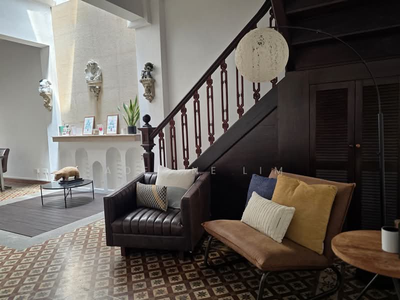 Blair Road, Blair Road, 4 Bedrooms, 4,500 sqft, Conservation House For Rent, by Adeline Lim, 500139816 - Living Room - PropertyGuru.com.sg