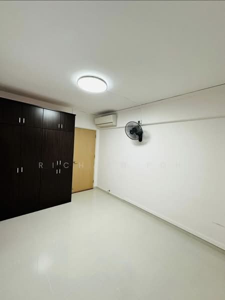 720 Ang Mo Kio Avenue 6, 720 Ang Mo Kio Avenue 6, 2 Bedrooms, 731 sqft, HDB Flat For Rent, by Richard Poh, 500139821 - Bedroom - PropertyGuru.com.sg