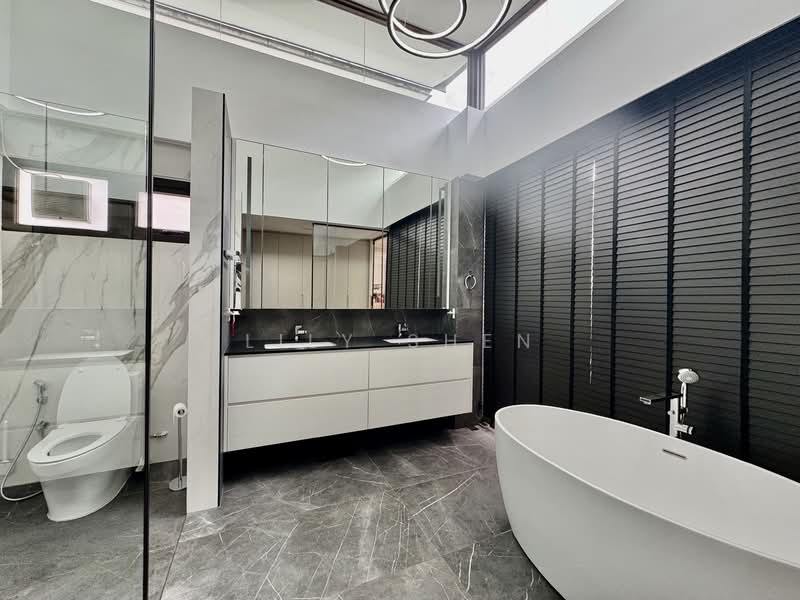 Bukit Timah A&A Fully Renovated with Lift and Pool, Beauty World, Eng Kong, Kismis, 6 Bedrooms, 6,000 sqft, Corner Terrace For Sale, by Lily Shen, 500139829 - PropertyGuru.com.sg