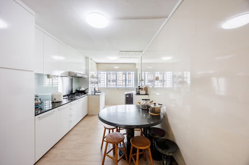 109 Serangoon North Avenue 1, 109 Serangoon North Avenue 1, 3 Bedrooms, 980 sqft, HDB Flat For Sale, by Michelle Chia, 500139830 - Kitchen - PropertyGuru.com.sg