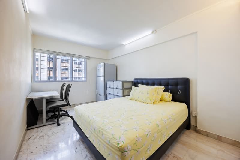 109 Serangoon North Avenue 1, 109 Serangoon North Avenue 1, 3 Bedrooms, 980 sqft, HDB Flat For Sale, by Michelle Chia, 500139830 - Bedroom - PropertyGuru.com.sg