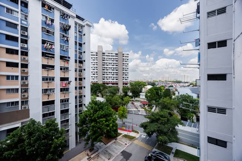 109 Serangoon North Avenue 1, 109 Serangoon North Avenue 1, 3 Bedrooms, 980 sqft, HDB Flat For Sale, by Michelle Chia, 500139830 - Exterior - PropertyGuru.com.sg