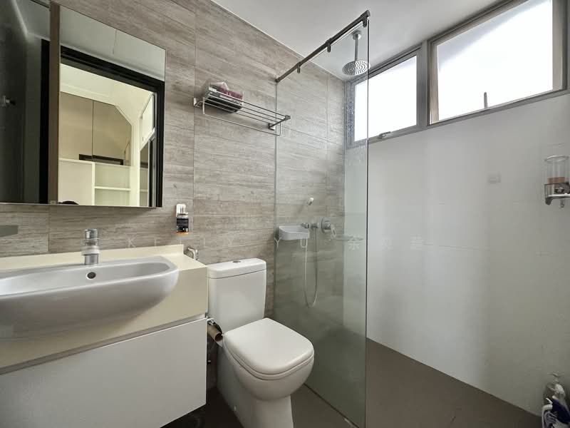 Hills TwoOne, 21 Hillview Terrace, 3 Bedrooms, 958 sqft, Apartment For Sale, by Kelly Yu 余奕葹, 500139831 - Bathroom - PropertyGuru.com.sg