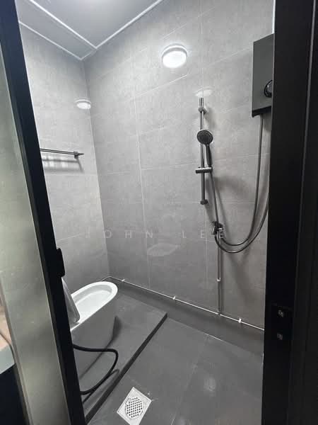 48 Sims Place, 48 Sims Place, 2 Bedrooms, 750 sqft, HDB Flat For Rent, by John Lee, 500139833 - Bathroom - PropertyGuru.com.sg