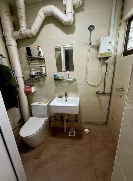 325 Yishun Central, 325 Yishun Central, 3 Bedrooms, 1,528 sqft, HDB Flat For Sale, by Ivan Tan, 500139837 - Common Bathroom - PropertyGuru.com.sg