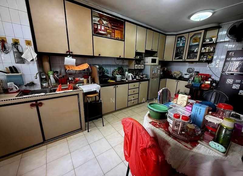 325 Yishun Central, 325 Yishun Central, 3 Bedrooms, 1,528 sqft, HDB Flat For Sale, by Ivan Tan, 500139837 - Kitchen - PropertyGuru.com.sg