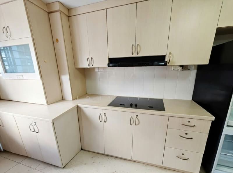 534 Bedok North Street 3, 534 Bedok North Street 3, 1 Bedroom, 484 sqft, HDB Flat For Rent, by John Lee, 500139859 - Kitchen - PropertyGuru.com.sg