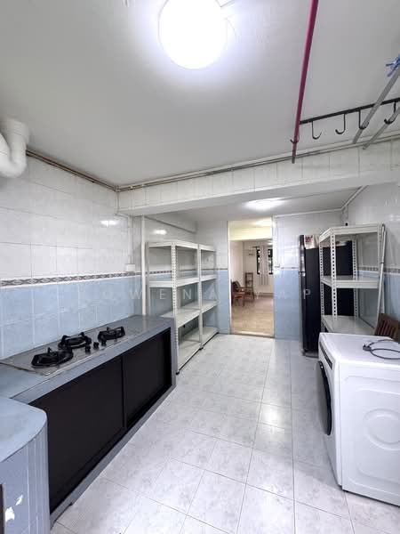 35 Marine Crescent, 35 Marine Crescent, 2 Bedrooms, 635 sqft, HDB Flat For Sale, by Rowena Yap, 500139860 - Kitchen - PropertyGuru.com.sg