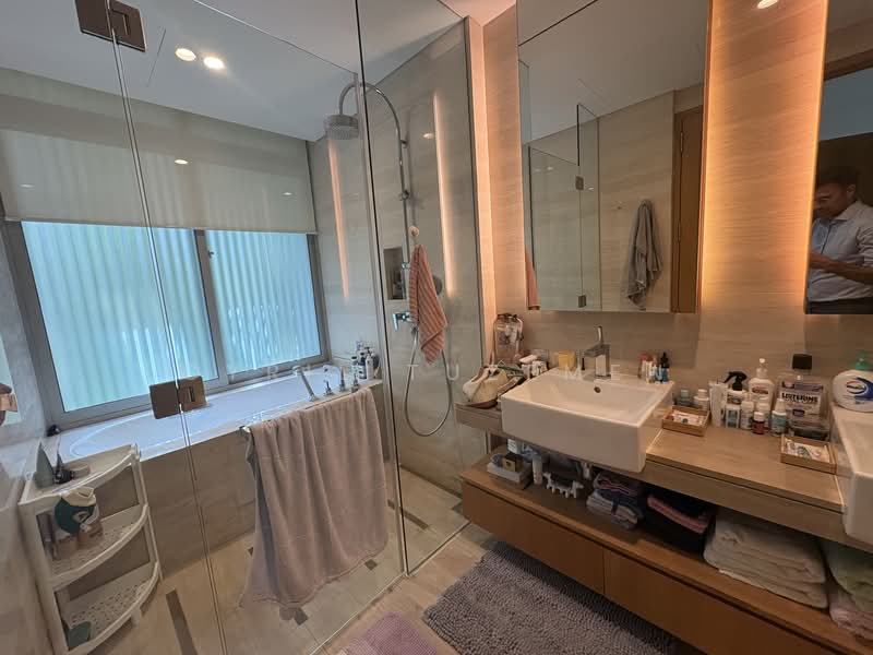Beaufort on Nassim, 12 Nassim Road, 3 Bedrooms, 1,851 sqft, Condominium For Rent, by Cyril Tuzemen, 500139867 - Bathroom - PropertyGuru.com.sg