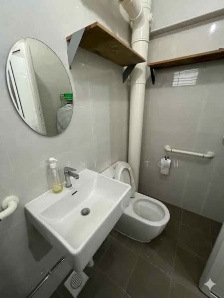 860 Yishun Avenue 4, 860 Yishun Avenue 4, 3 Bedrooms, 925 sqft, HDB Flat For Rent, by Glenice Toh, 500139873 - Bathroom - PropertyGuru.com.sg