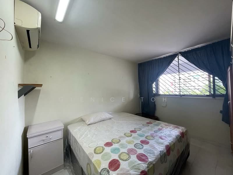 860 Yishun Avenue 4, 860 Yishun Avenue 4, 3 Bedrooms, 925 sqft, HDB Flat For Rent, by Glenice Toh, 500139873 - Bedroom - PropertyGuru.com.sg