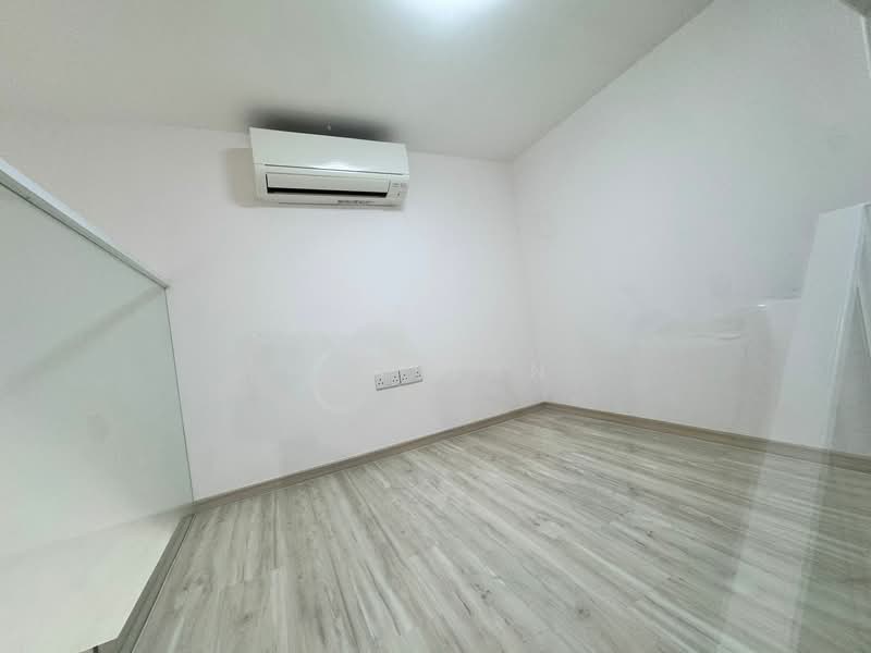 Parc Esta, 904 Sims Avenue, 3 Bedrooms, 958 sqft, Condominium For Rent, by Jae Tan, 500139875 - Loft with aircon - PropertyGuru.com.sg
