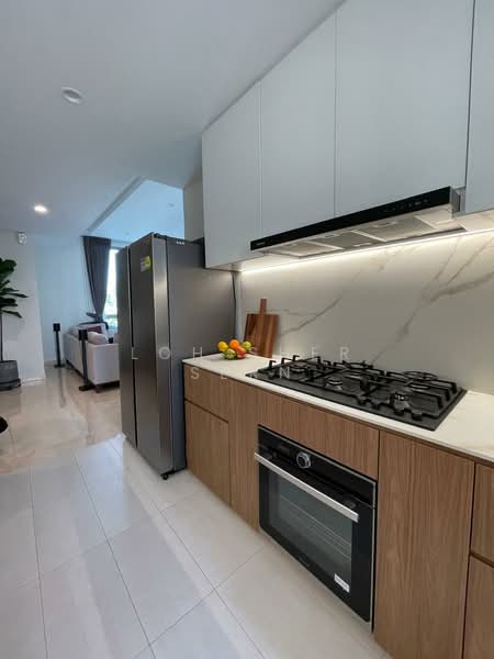 The Equatorial, 151 Stevens Road, 3 Bedrooms, 1,410 sqft, Condominium For Sale, by Loh Sher Sern, 500139879 - Kitchen - PropertyGuru.com.sg