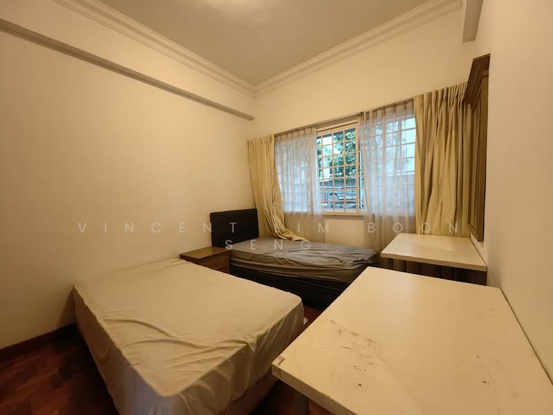 Royal Palm Mansions, 330 Pasir Panjang Road, 3 Bedrooms, 1,238 sqft, Condominium For Rent, by Vincent Lim Boon Seng, 500139884 - Bedroom #3 - PropertyGuru.com.sg