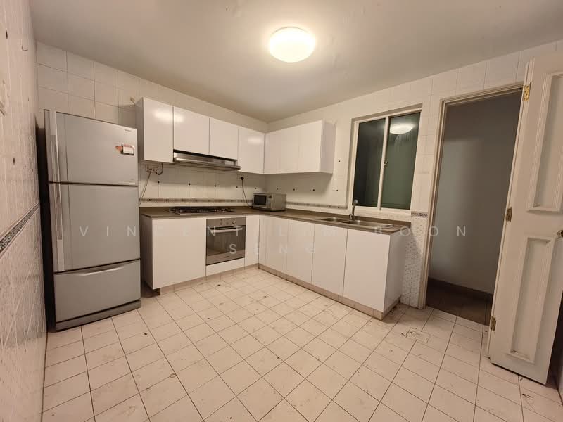 Royal Palm Mansions, 330 Pasir Panjang Road, 3 Bedrooms, 1,238 sqft, Condominium For Rent, by Vincent Lim Boon Seng, 500139884 - Kitchen - PropertyGuru.com.sg