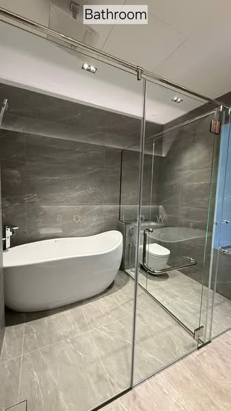FREEEHOLD D12 6bed 4bath New Landed 5400sf - Balestier, Zhongshan Mall, NTUC, 10min ToaPayoh MRT, , 6 Bedrooms, 5,400 sqft, Terraced House For Sale, by Roy Low, 500139890 - Bathroom - PropertyGuru.com.sg